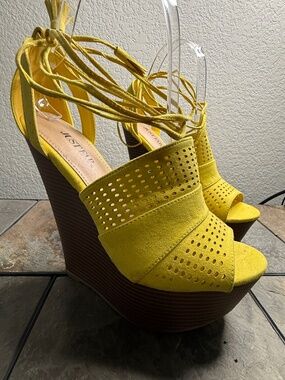 Just Fab Yellow 6 inch wedge lace up heels